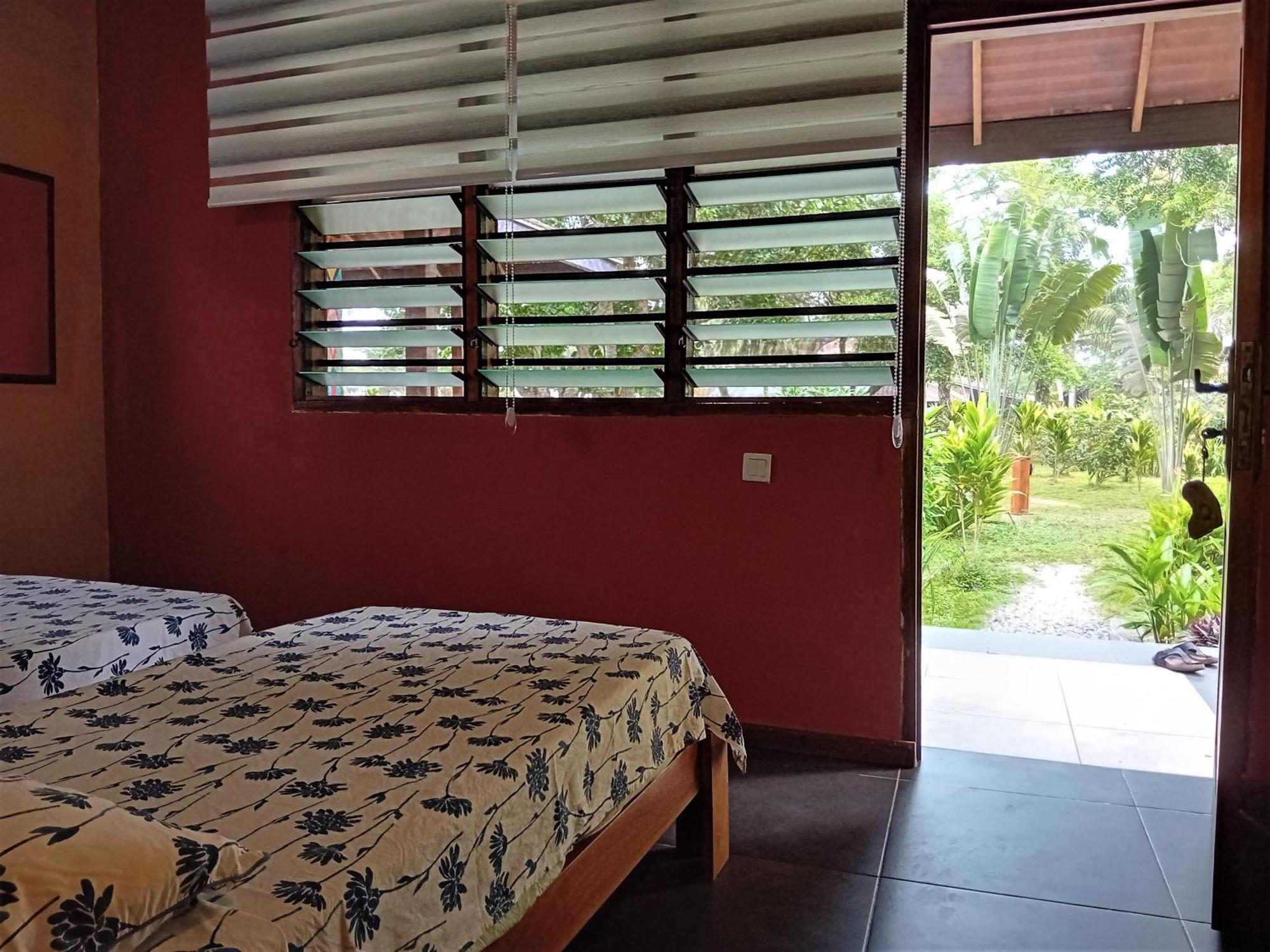 Ko-Sa Beach Resort Ltd Ampeni Экстерьер фото
