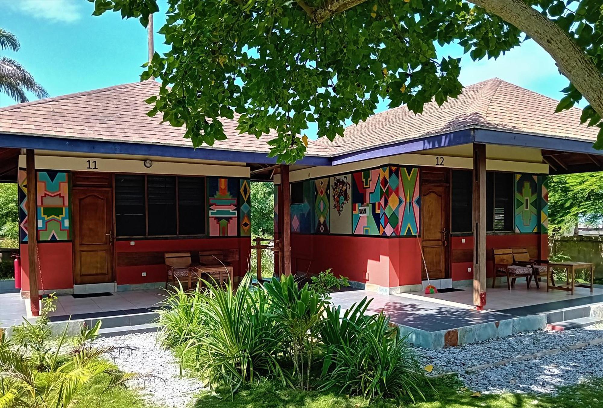 Ko-Sa Beach Resort Ltd Ampeni Экстерьер фото